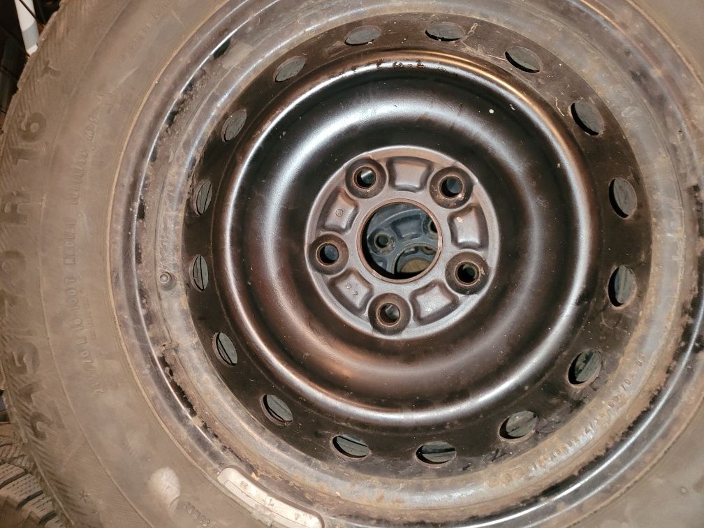 Sprzedam 4 felgi stalowe 16" 5x114.3 Suzuki Grand Vitara 2