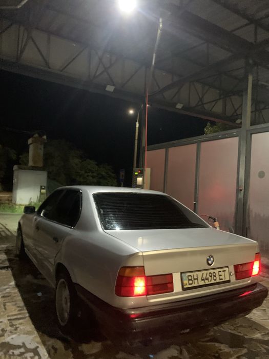 Продам БМВ Е34 520І