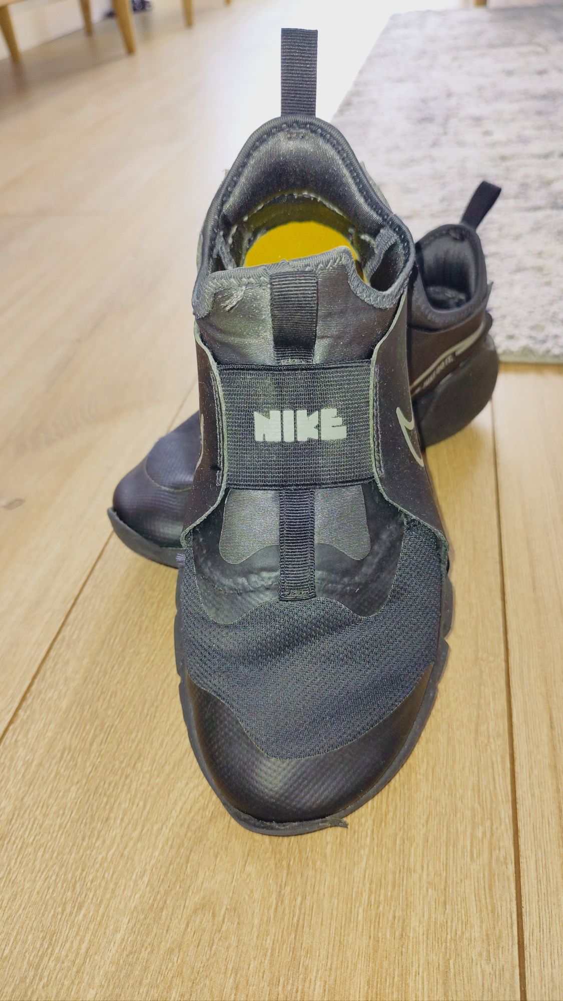 Buty Nike chłopięce rozmiar 38