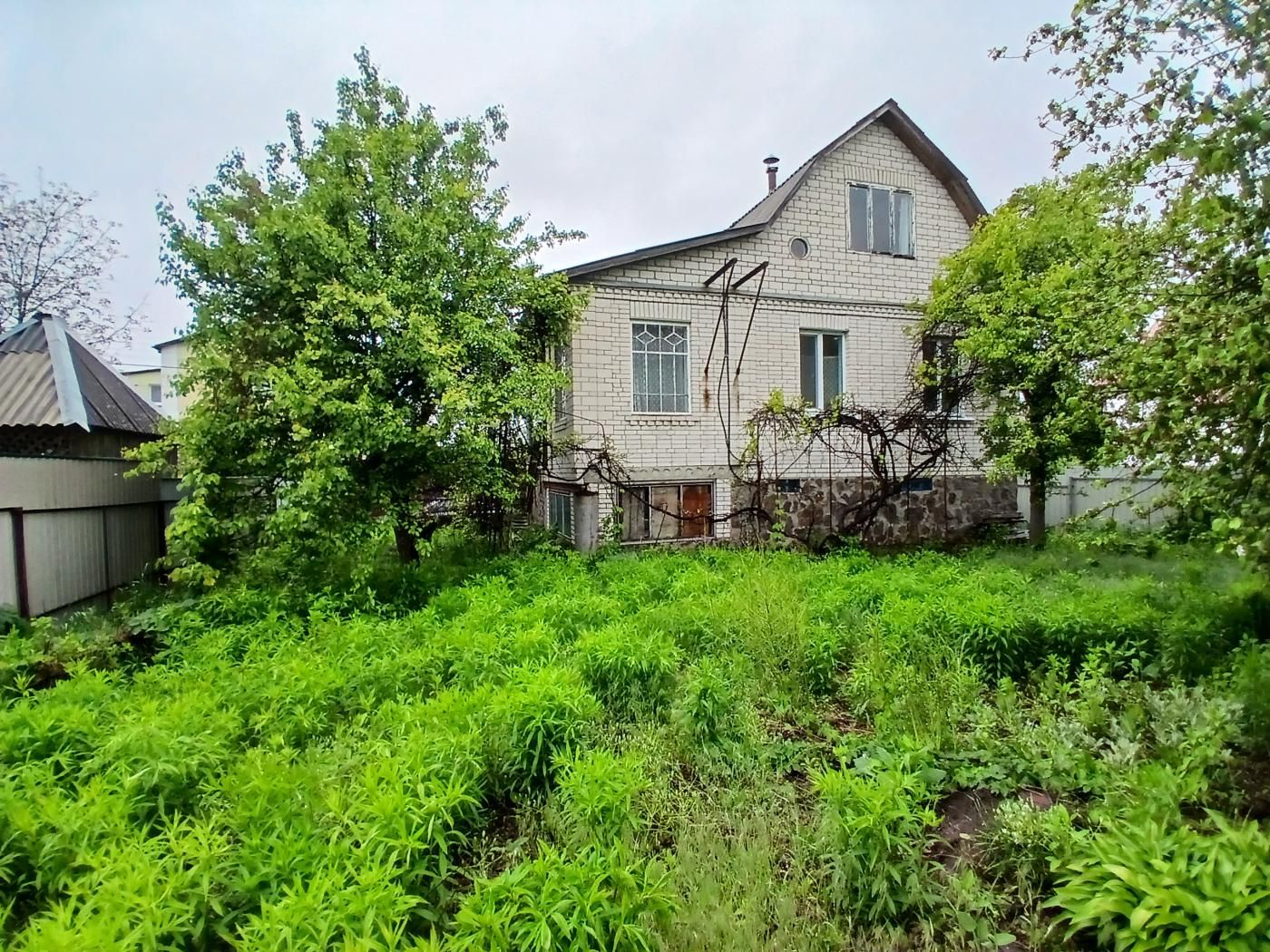 Продаж будинку 115 м² у садовому товаристві, ділянка 6 соток