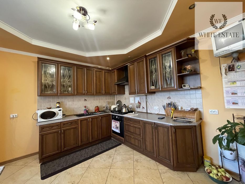 Продаж в с. Велика Березовиця