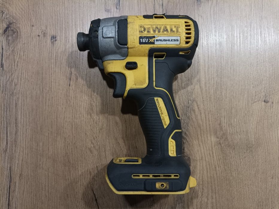 Zakrętarka DeWalt DCF 887 XR18