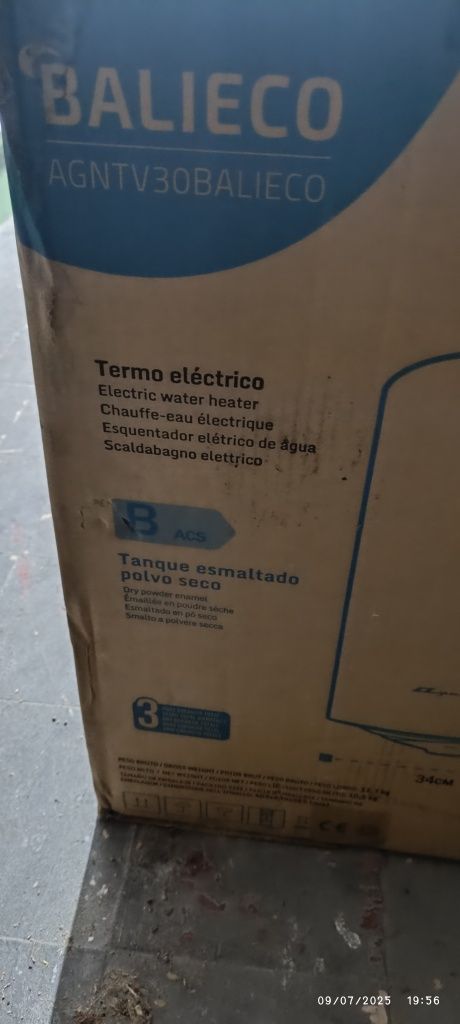 Termo acumulador de 30 litros comparado faz 3 meses