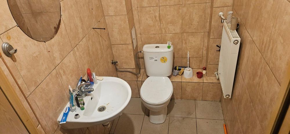 Do wynajęcia magazyn z zapleczem sanitarnym – Wałbrzych,