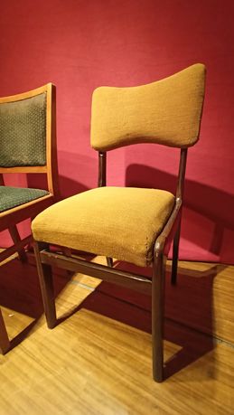 Krzesła PRL/ Krzesło Tapicerowane / Vintage / Retro