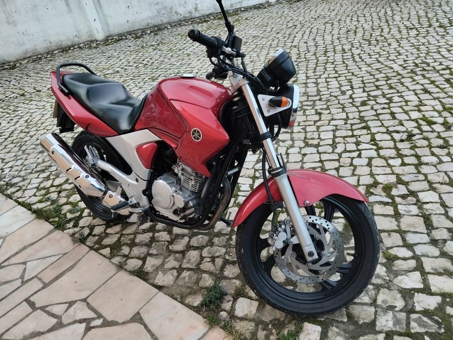 Yamaha YBR 250 (fazer)