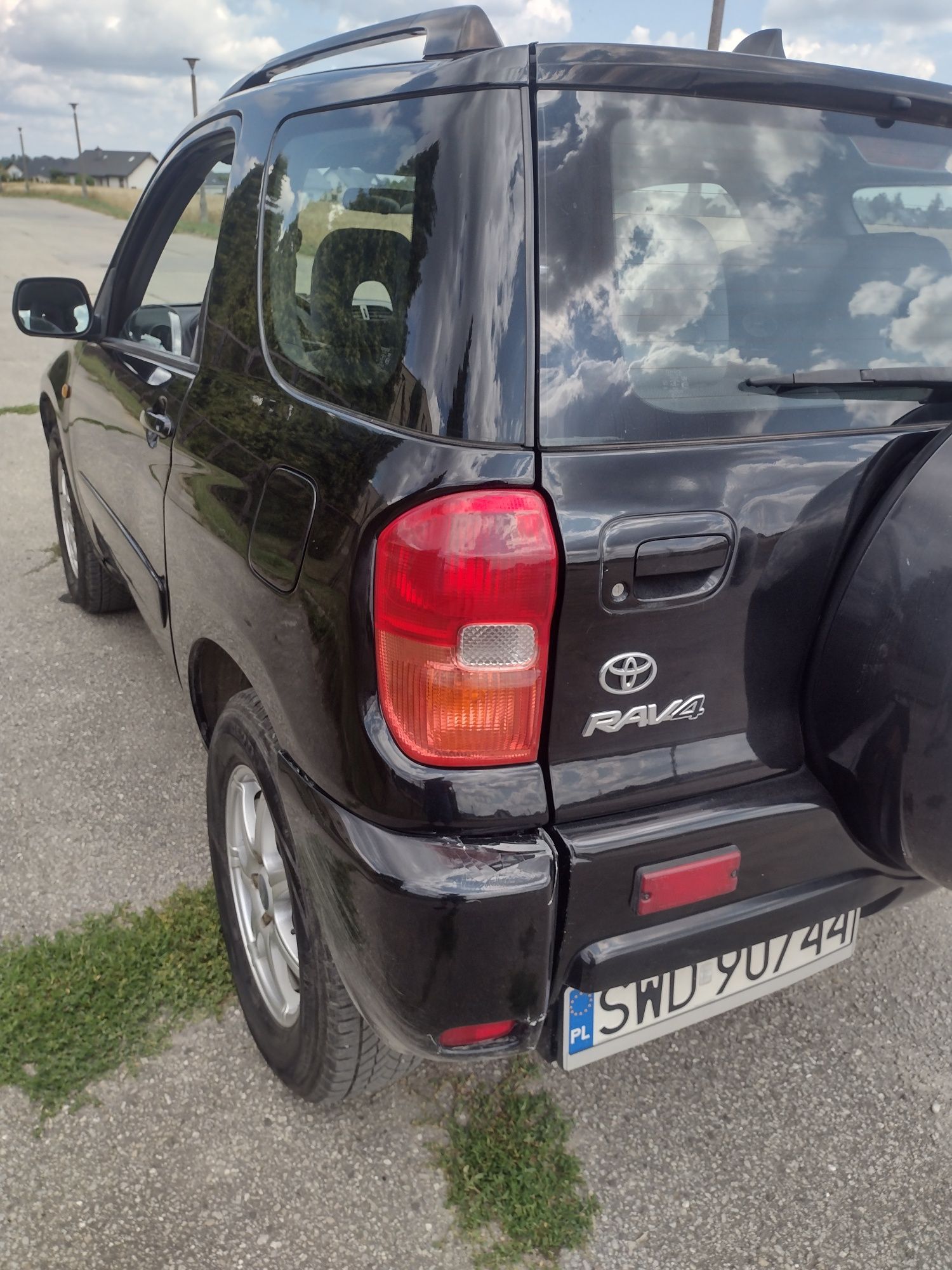 Toyota RAV4 1.8 125KM 3drzwi