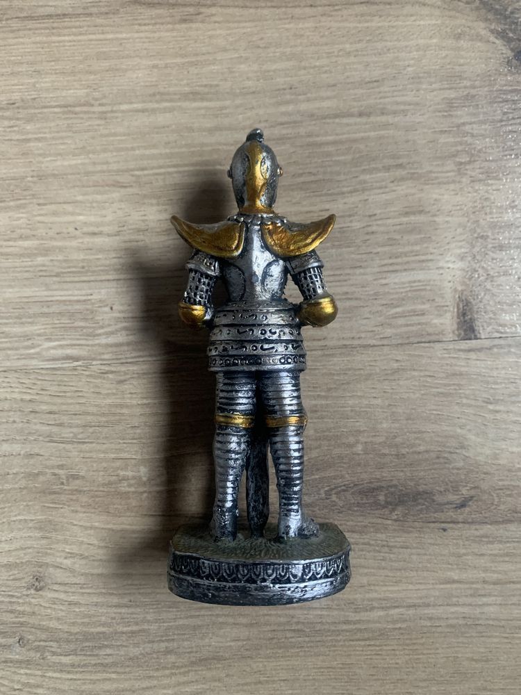 Figurka rycerza wojownika 11 cm