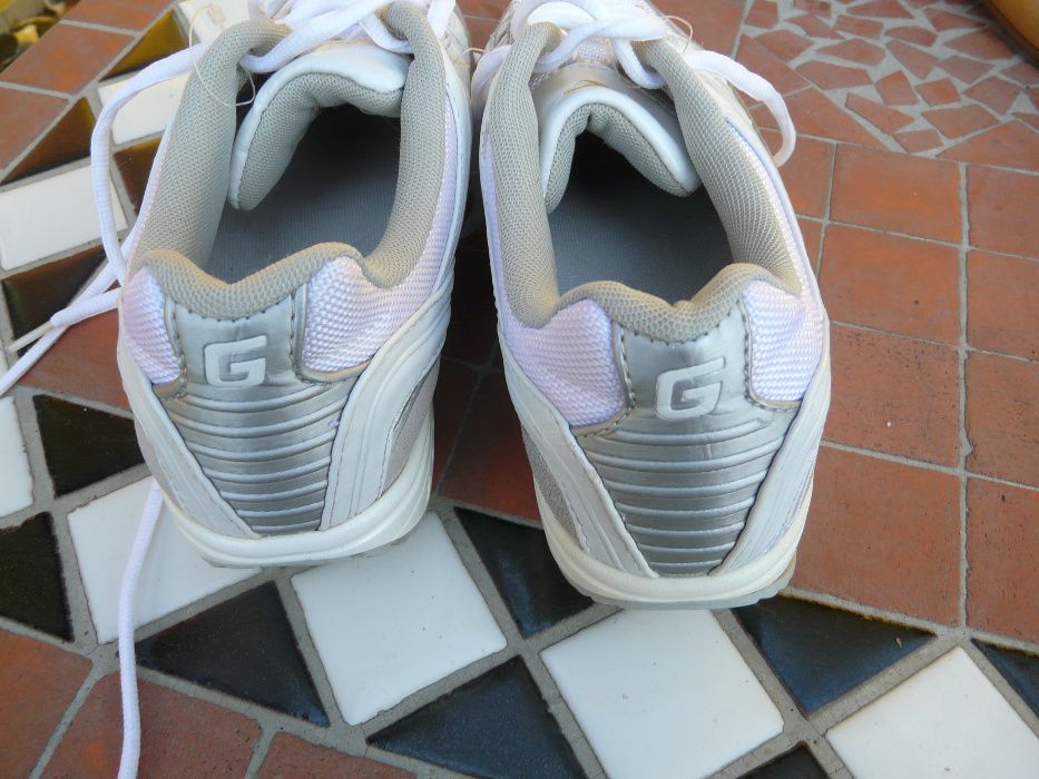 Graceland jak nowe buty sportowe typu adidasy białe na koturnie