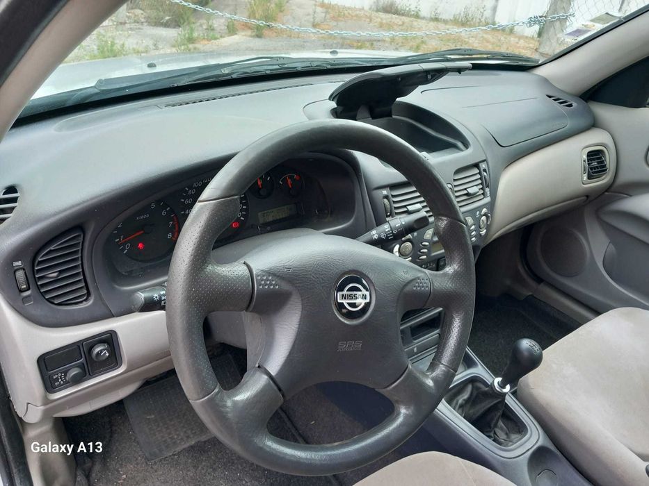 NISSAN Almera 1.5 Gasolina