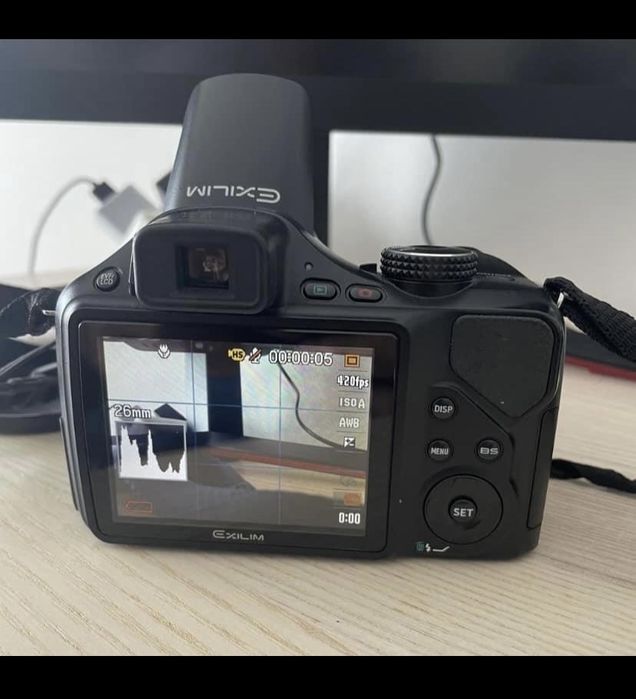 Câmara fotográfica Fujifilm finepix s1500 e Casio exilim ex-fh20