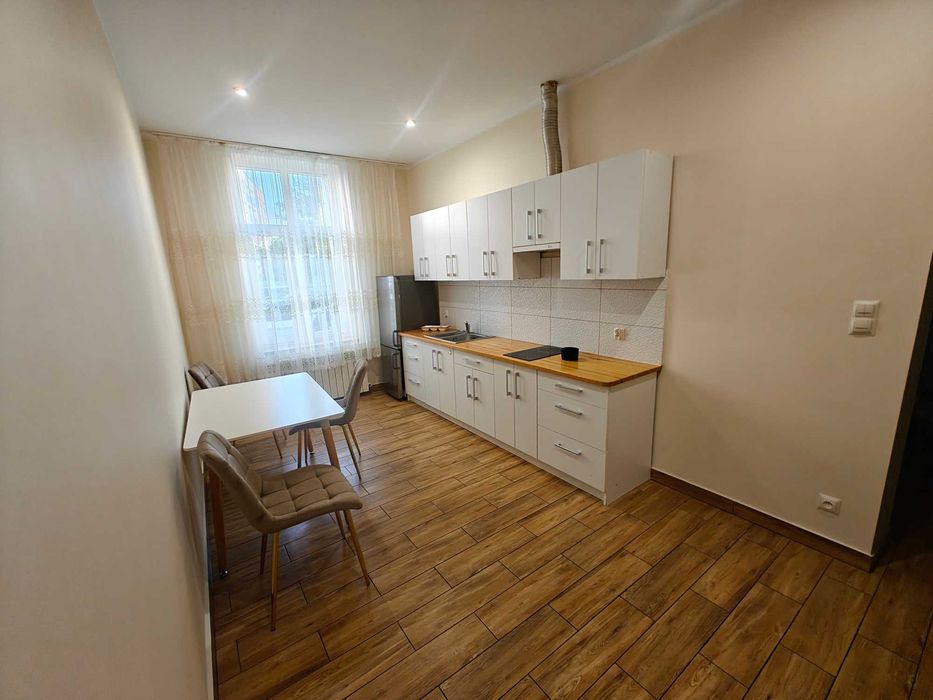 Ełk – wynajmę mieszkanie 52 m², centrum, parter
