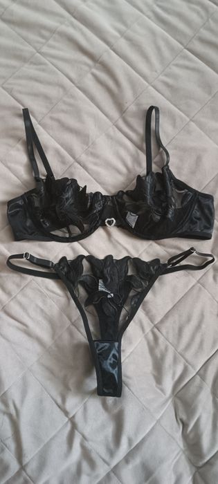 Комплект сексуальної білизни