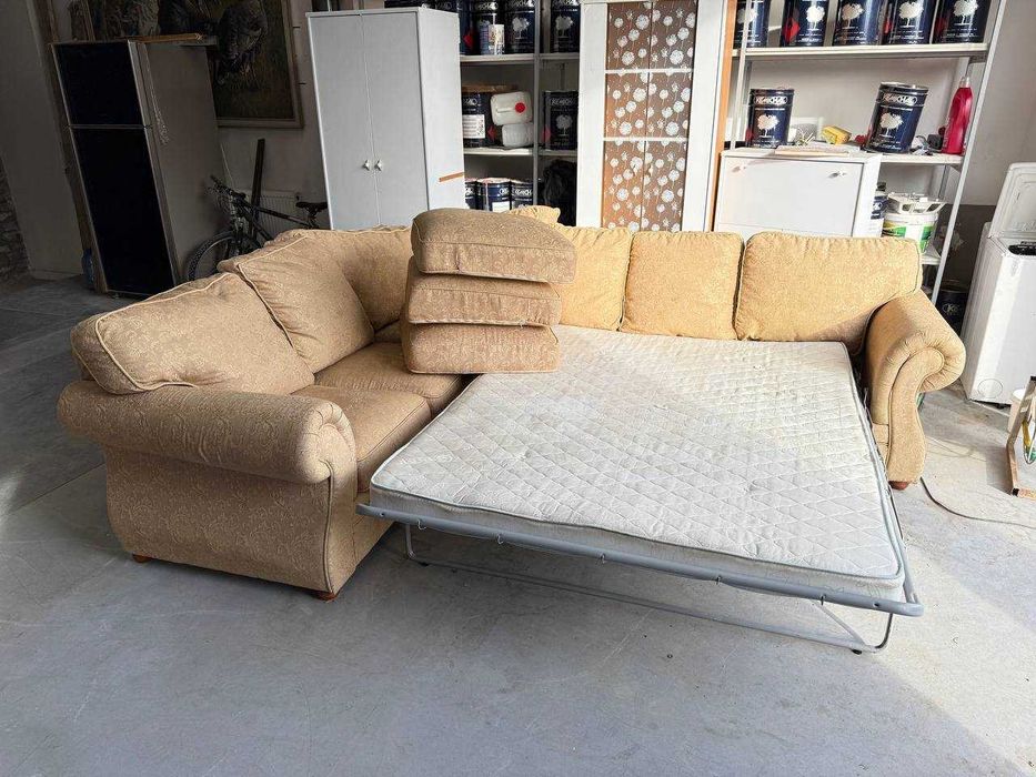 Спальный угловой диван