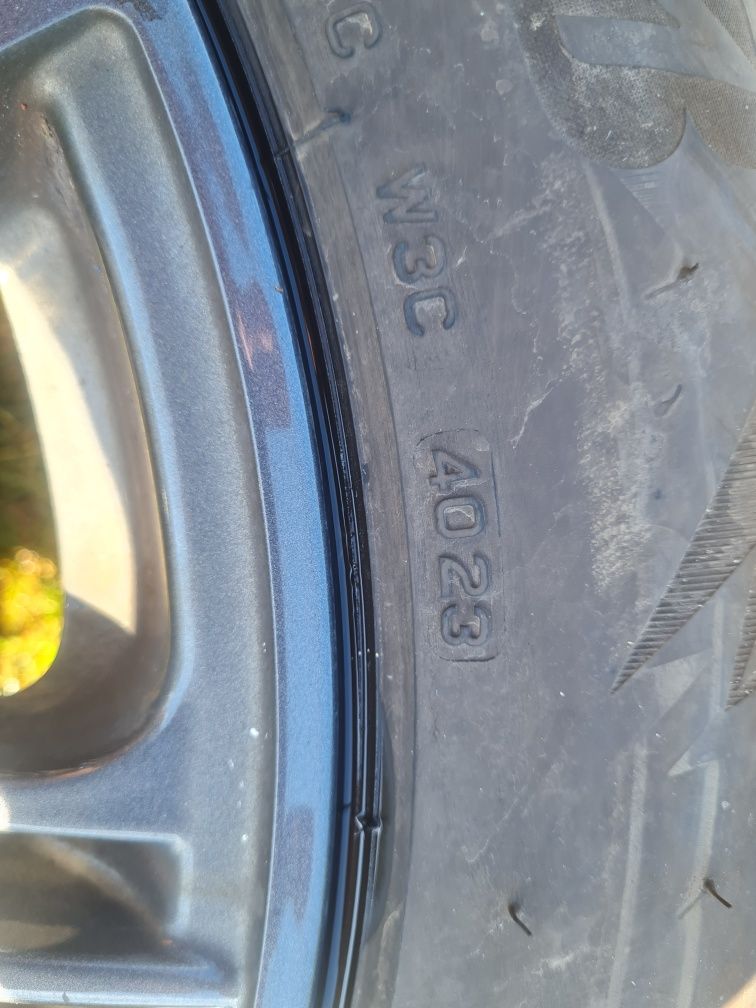 Toyota rav4 felgi z oponami I czujnikami  235/55r18