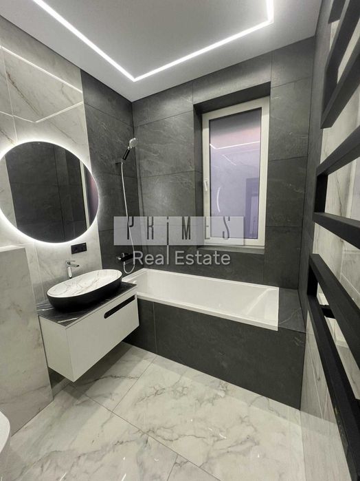 Продаж 4к будинку з дизайнерським ремонтом, Буча