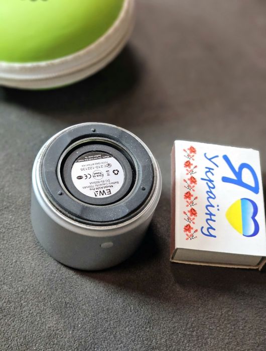 Продам беспроводную мини bluetooth колонку EWA очень компактного разме