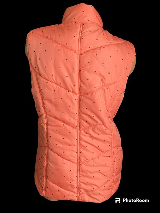 Жилетка / безрукавка женская