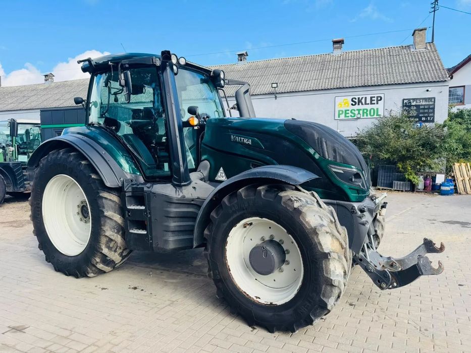 Valtra T214 Versu  Valtra T214 Versu, 2021 rok, pneumatyka, miękka oś i kabina