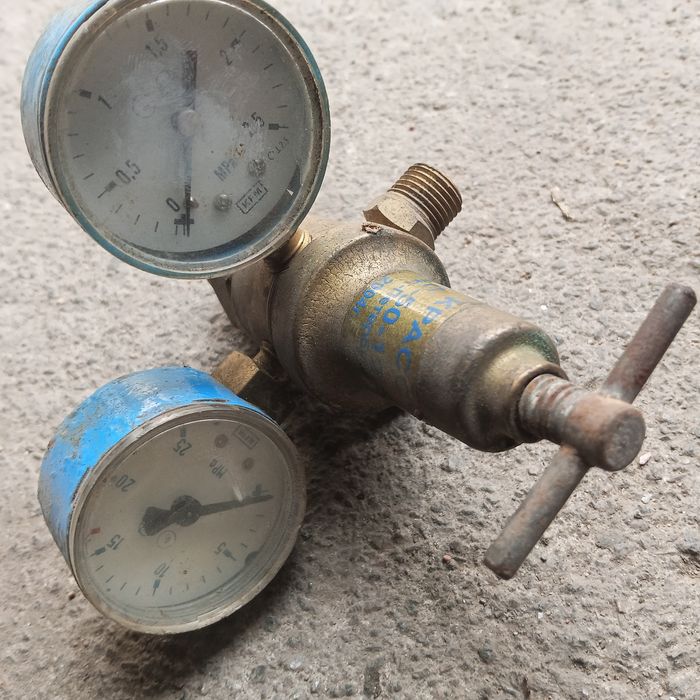 Продам редуктор под углекислый газ