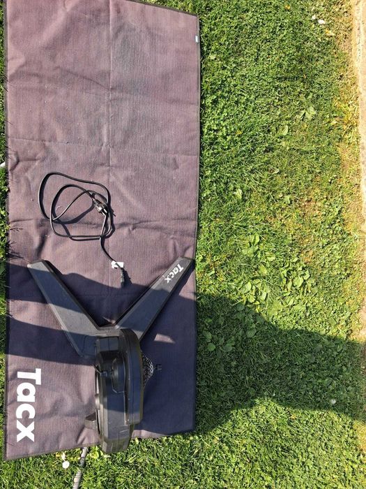 Trenażer Tacx Flux S Smart | Interaktywny | Bluetooth / ANT+