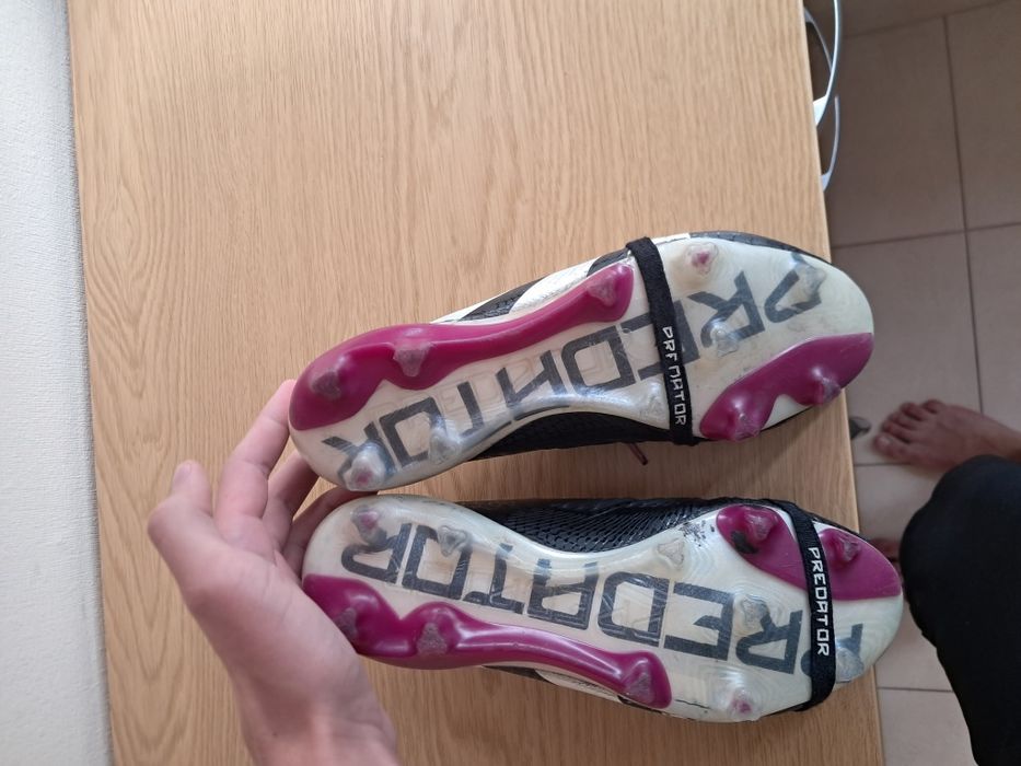 Бутси ADIDAS PREDATOR 24 в 40 розмірі