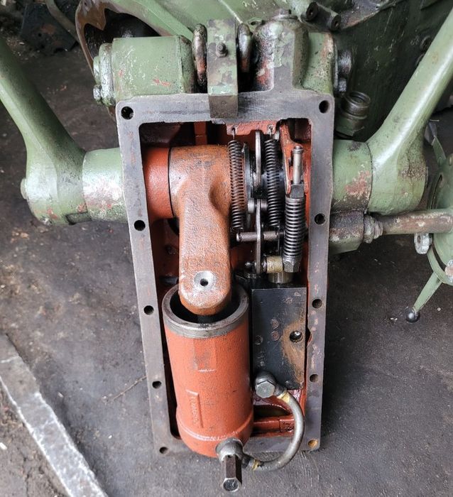 Podnośnik Ursus C360,355,4011