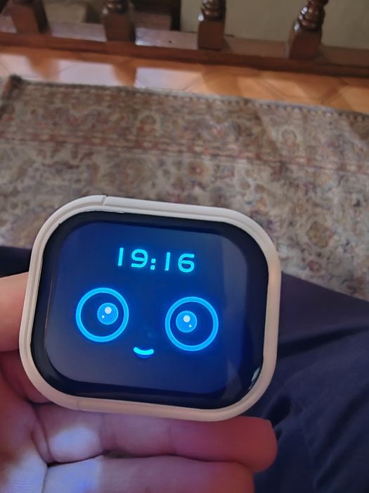 Wireless Headphones com caixa Touchscreen