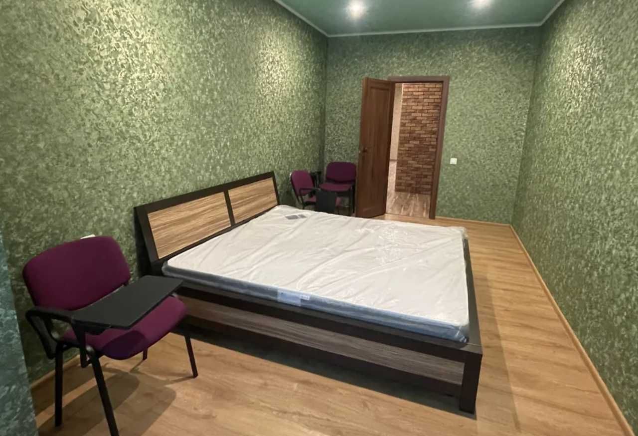 Продаж 2к квартири з євроремонтом по вул. Березовій, 41