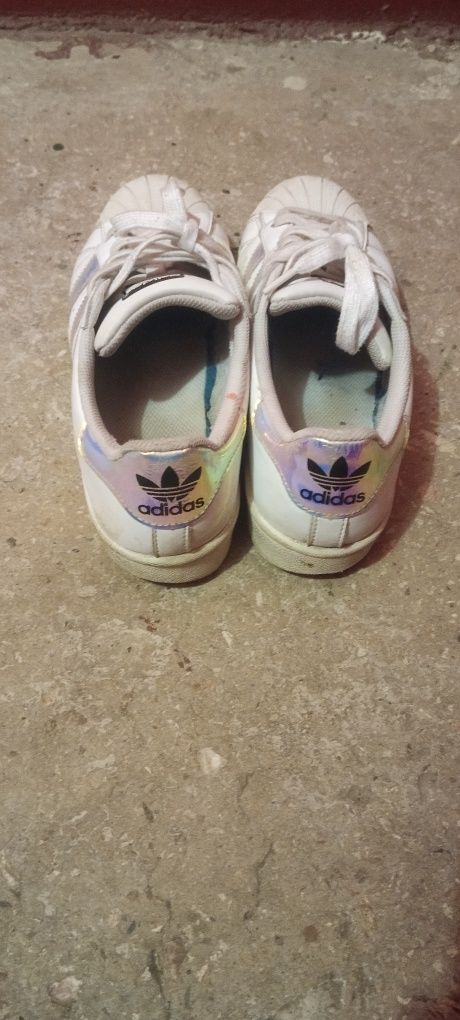 White superstar  sk8