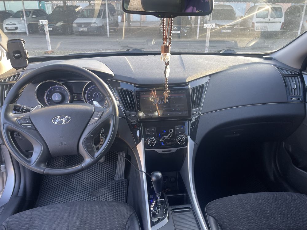 Продам Hyundai Sonata official 2.4 газ/бенз