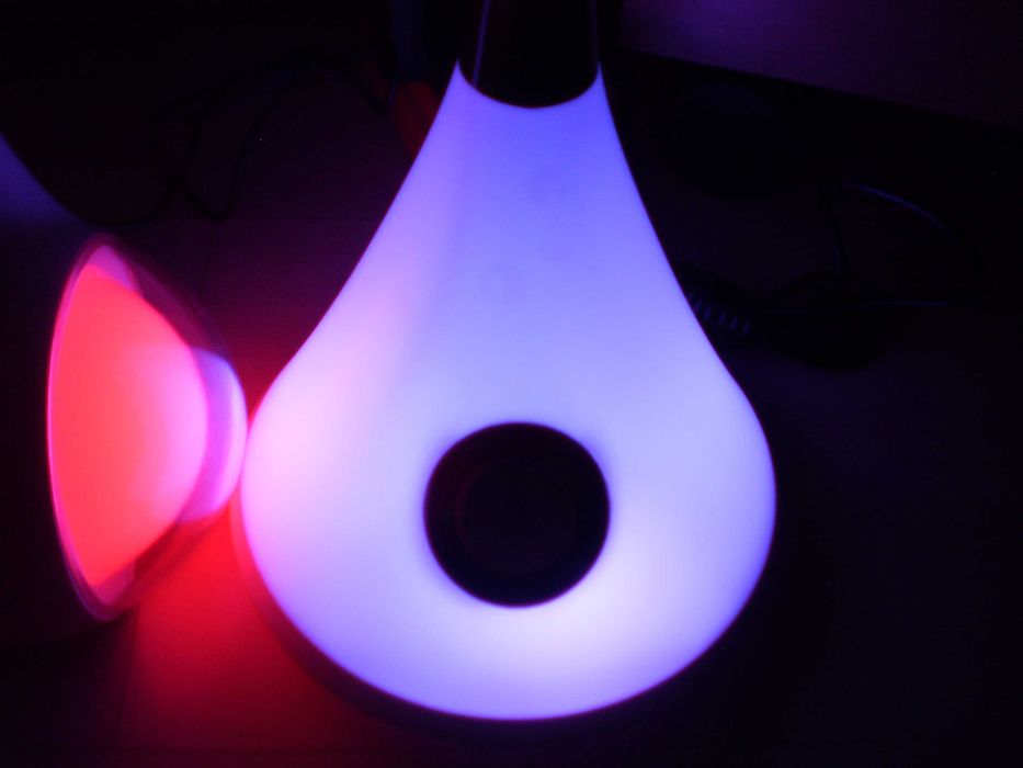 Nowoczesna lampka biurkowa z RGB w podst. BIAŁA NILSEN Magic 2w1 1szt