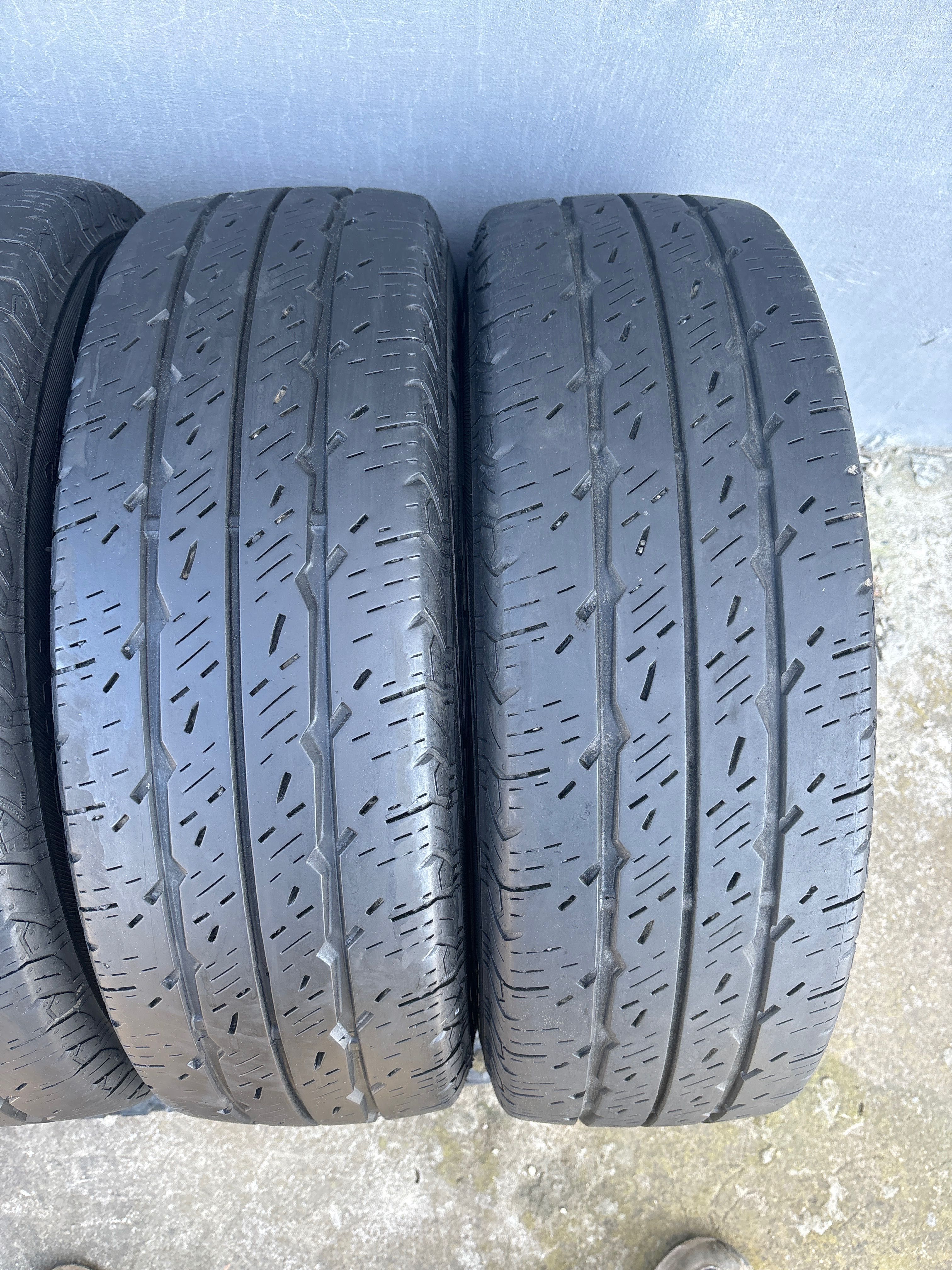 Opony letnie 195/70R15C Uniroyal