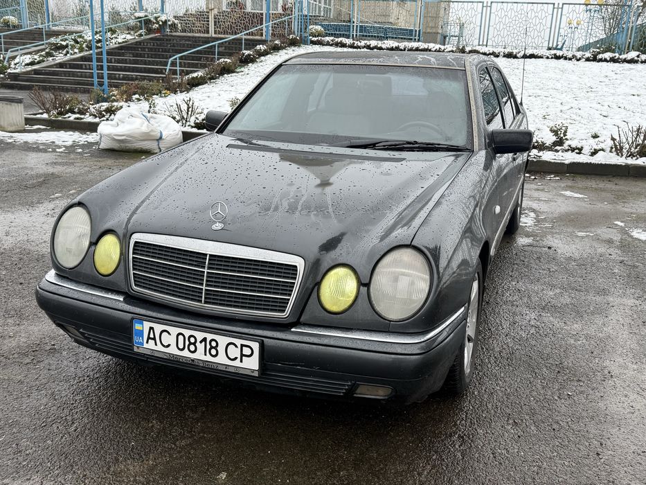 Мерседес w210. E200