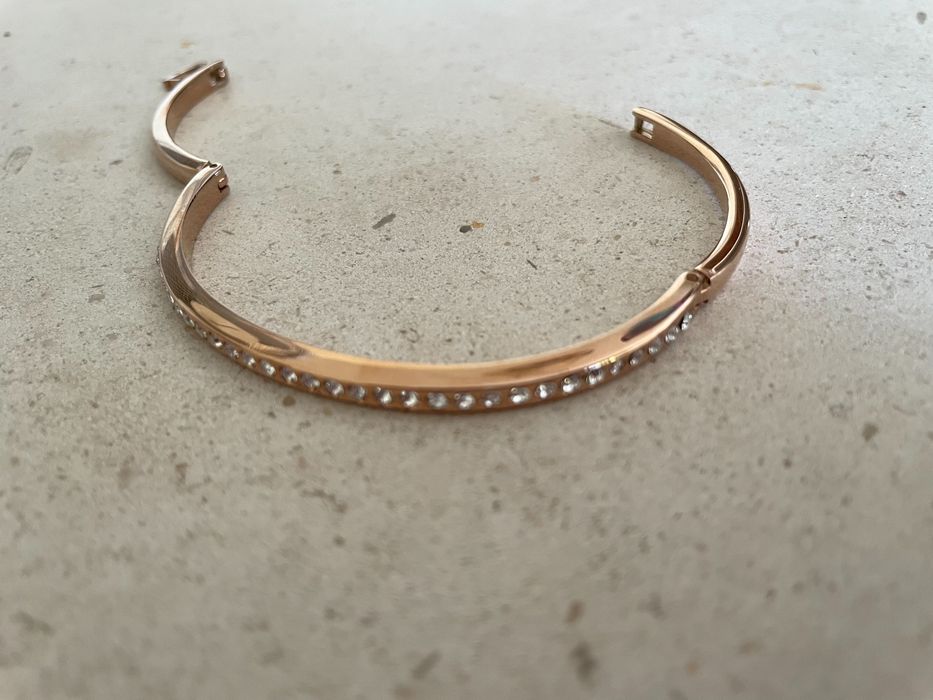 Pulseira dourada - Marca Oriflame