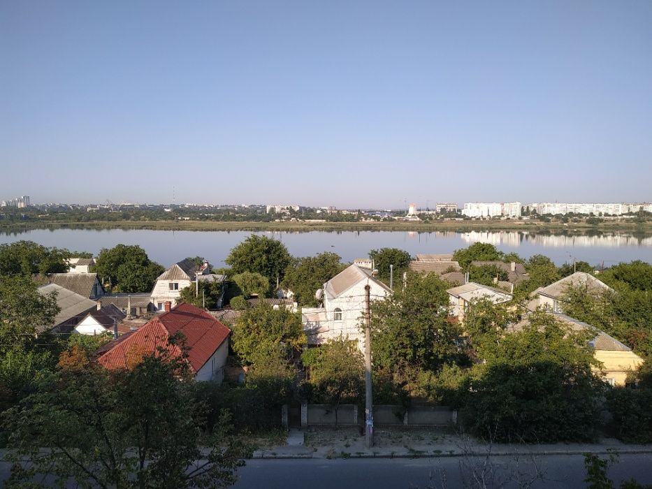 Посуточно 1 к/к  в Николаеве. Четыре  спальных места