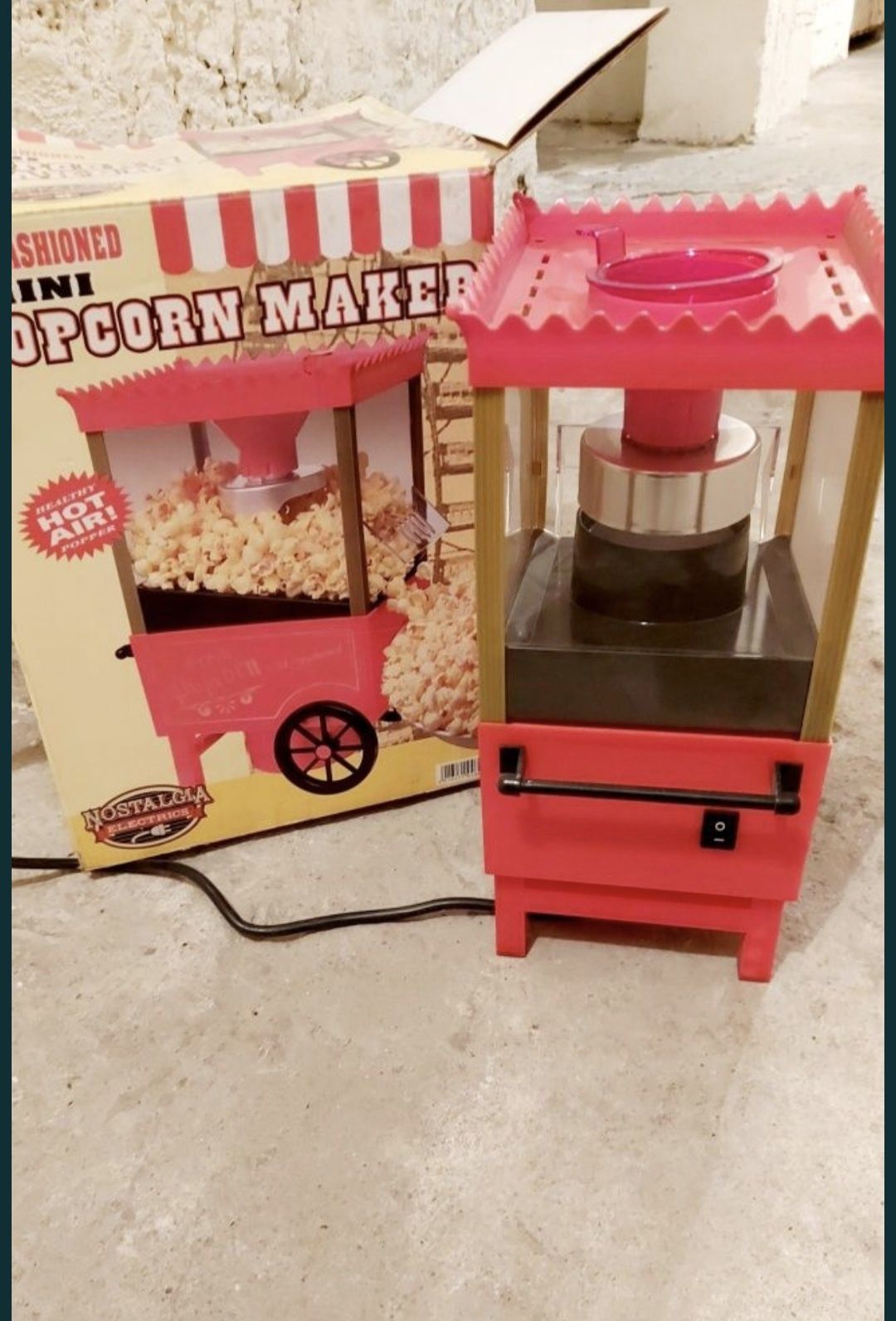 Duża maszyna do popcornu z Niemiec automat nowy