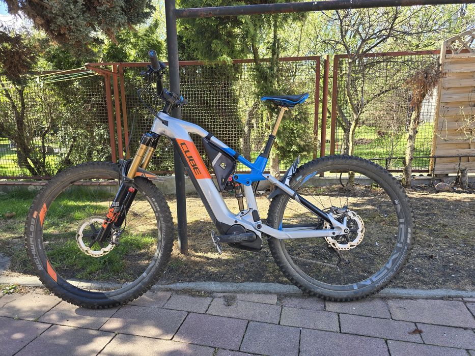 Rower elektryczny Cube stereo 140 M przejechane 300km
