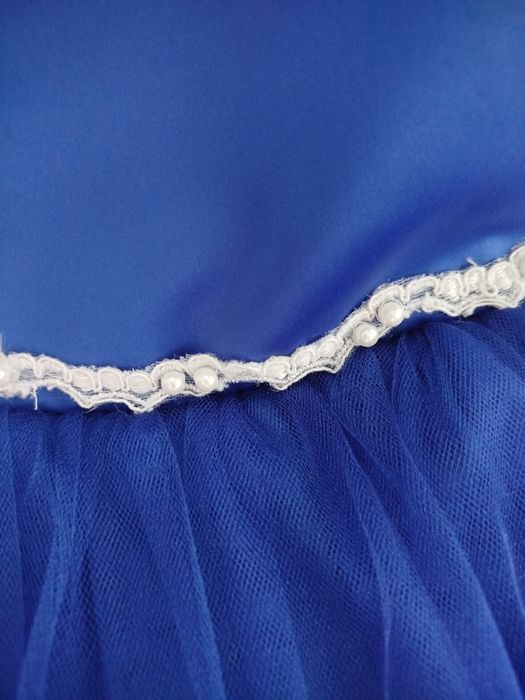 Гарна святкова сукня