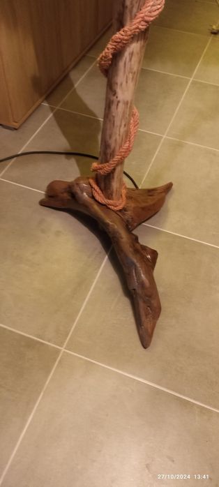 Candeeiro de pé Rústico