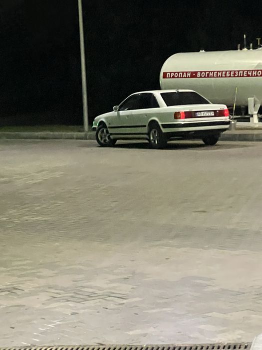 Audi 100 c4 1993 газ бензин, будь який вид переоформлень
