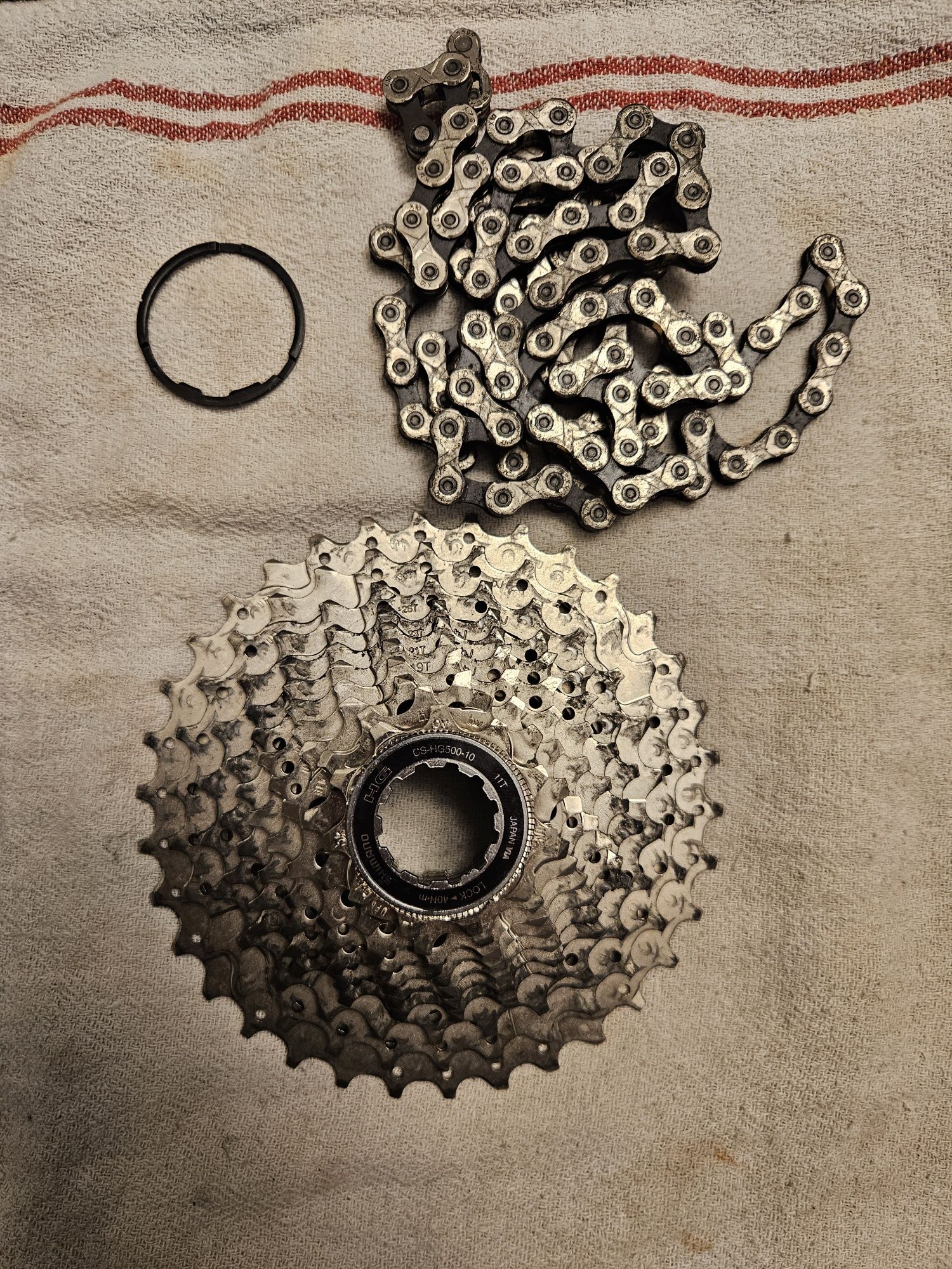 Łańcuch KMC x10 10rz + Kaseta Shimano CS HG500-10 + Podkł. 1.85