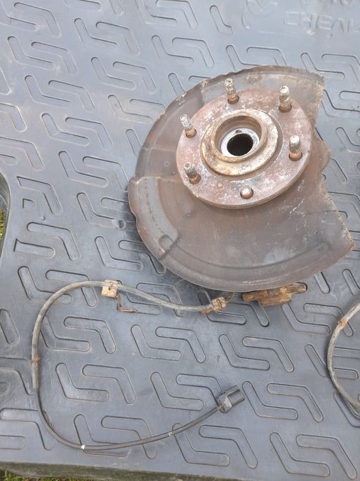 Поворотный кулак Цапфа для Митсубиси Паджеро Вагон 4