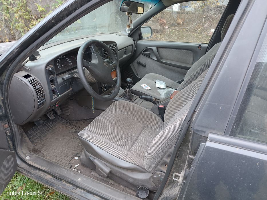 Срочно продам Опель омега 2 л