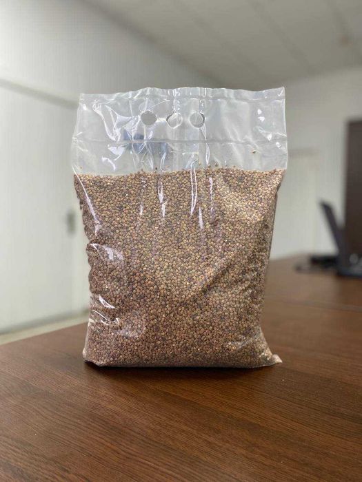 Фасування в поліетиленові мішки по 3 та 5 кг