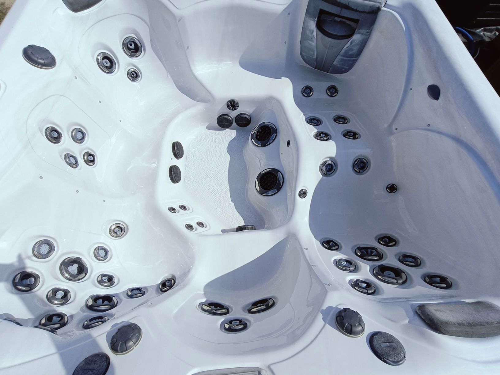 Jacuzzi całoroczne Master Spas 5 osobowe system Balboa 240x240 cm