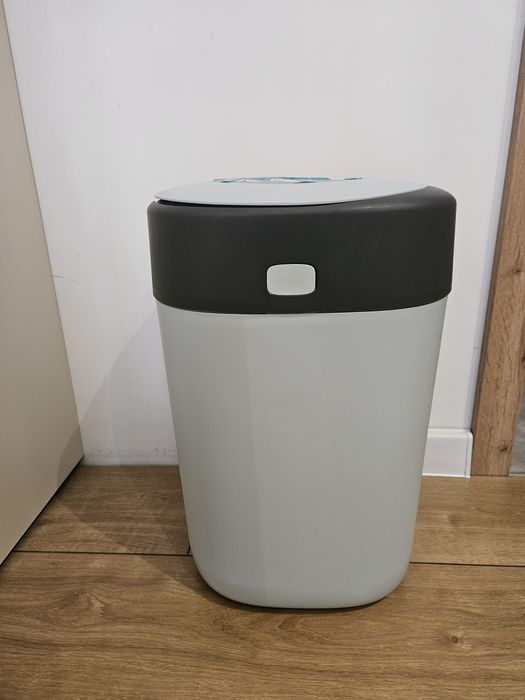 Kosz na pieluchy TOMMEE TIPPEE Twist Click + 1 wkład