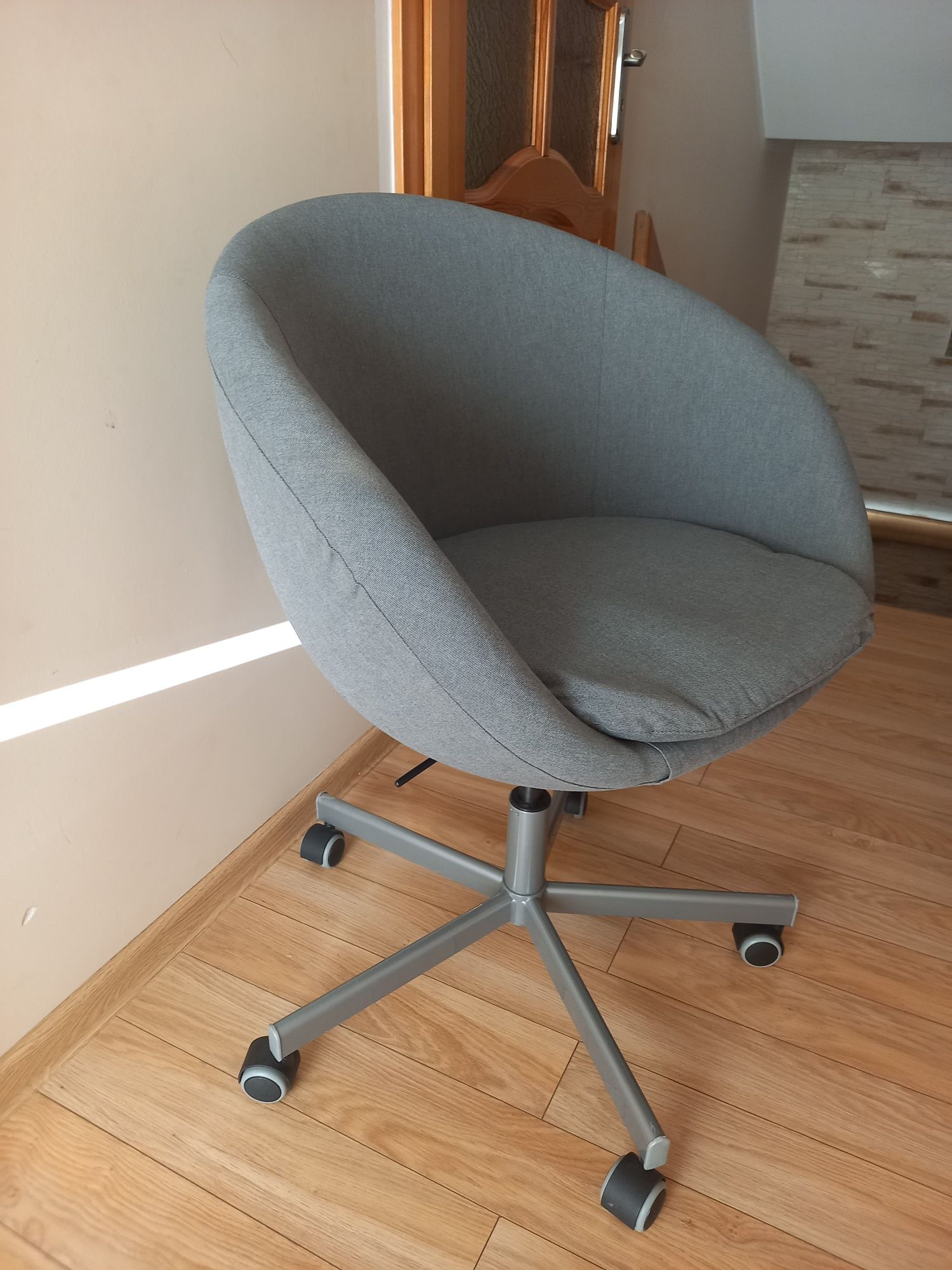Fotel, krzesło obrotowe SKRUVSTA Ikea