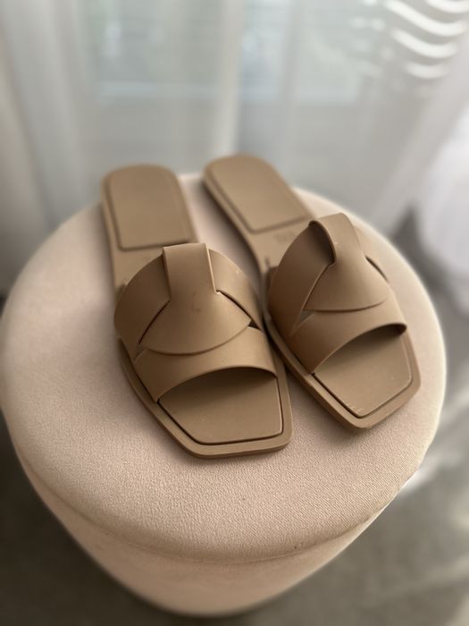 Klapki ZARA r.37 wodoodporne