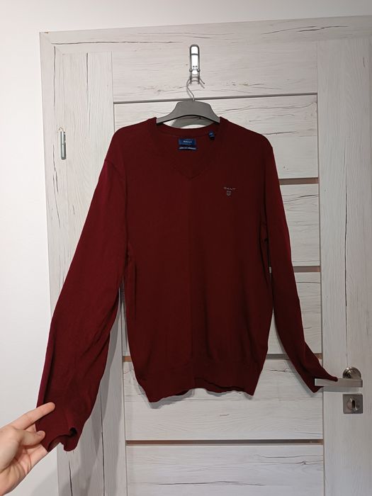 Sweter w serek Gant 100% wełna